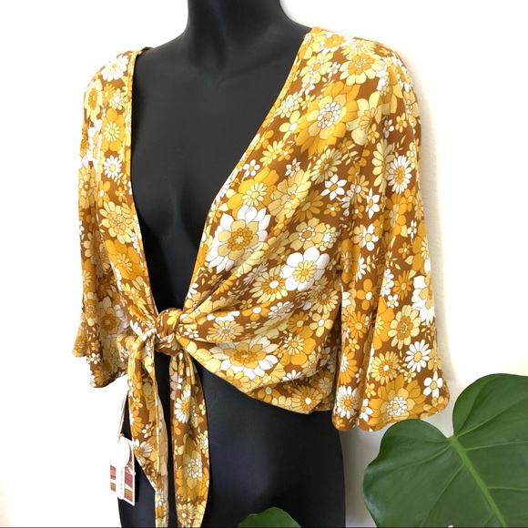 Ghanda NWT Sadie Floral Tie Top Bell Sleeve Top 100% Viscose Retro Summer Gift - Picture 5 of 11